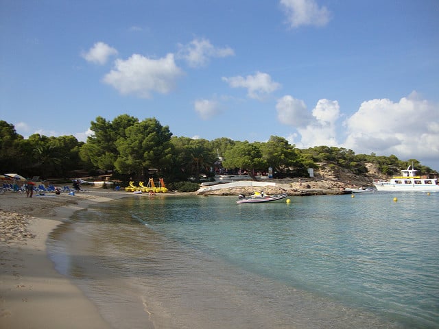 Pláž a okolie Velipoja