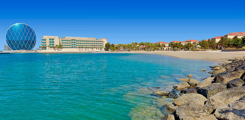 Súkromná hotelová pláž Al Raha Beach