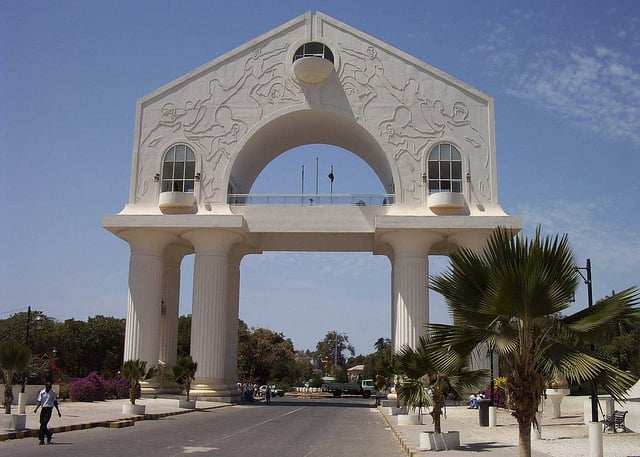Pamätník Arch 22 v hlavnom meste Banjul