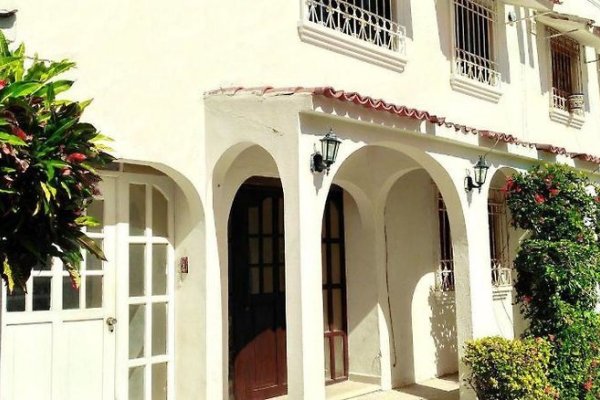 Casa Blanca Boutique & Organic