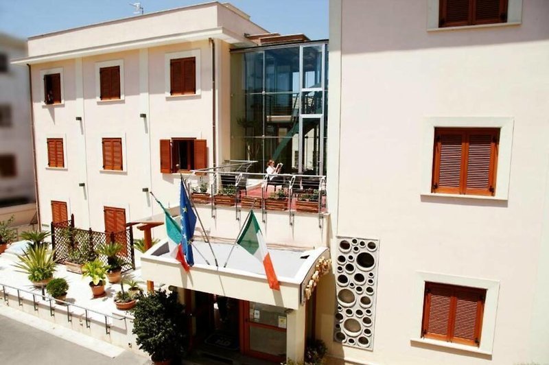 Hotel Diana