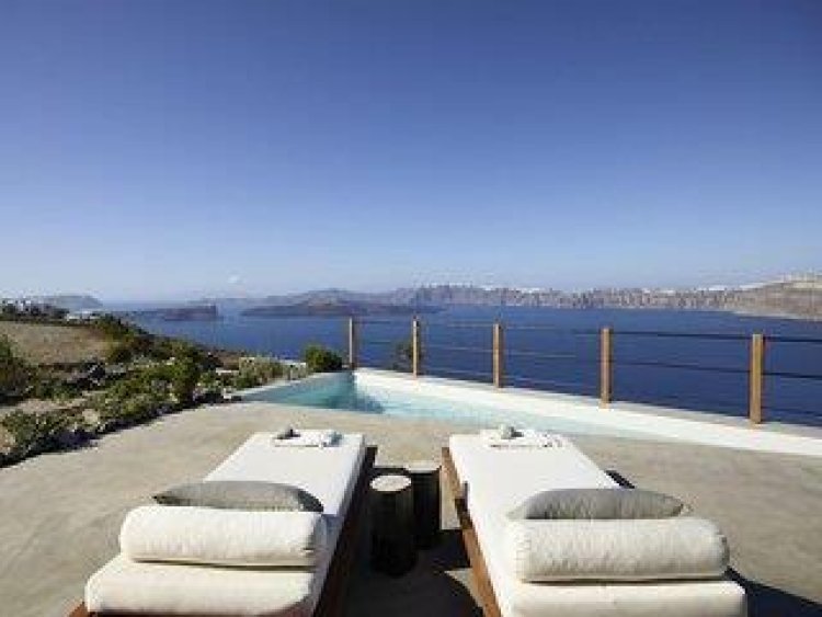 Melidonia Suites