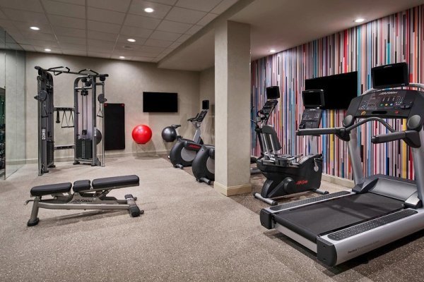 Delta Hotels by Marriott Baltimore Inner Harbour