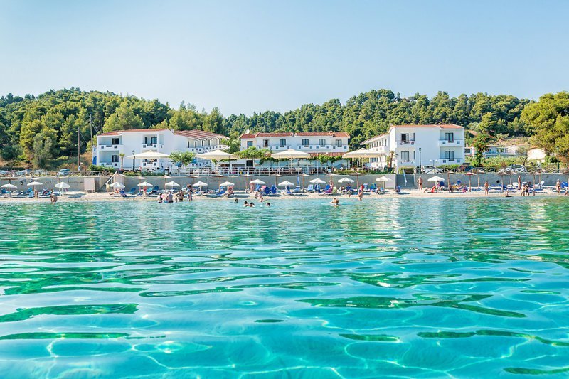 Xenios Dolphin Beach Hotel recenzie