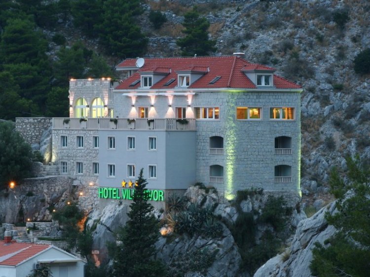Villa Dvor