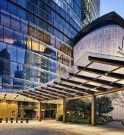 J Hotel Shanghai Tower