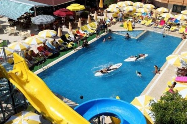 Hotel Merlin Beach Park