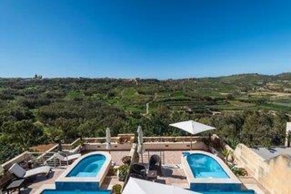 Dgolden Valley Bed & Breakfast