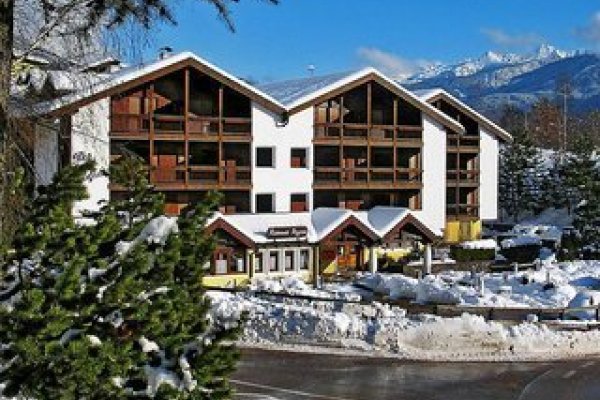 Residence & Aparthotel Des Alpes Cavalese