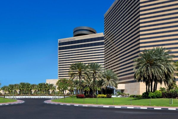 Hyatt Regency Dubai & The Galleria Residence
