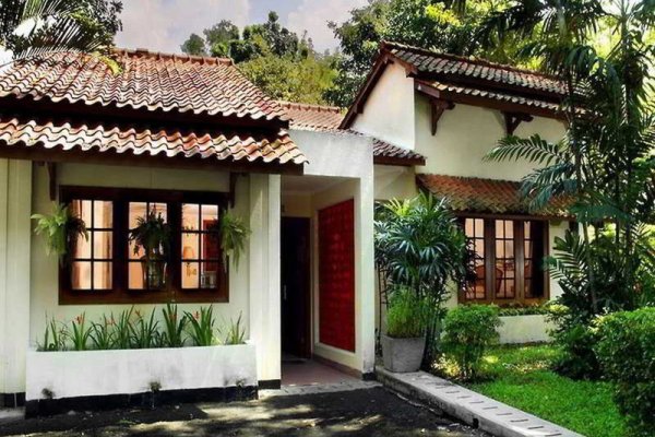 Singgasana Surabaya