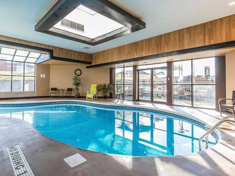 HomeStay Inn & Suites