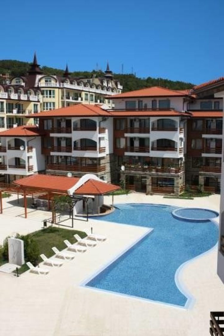 Robinson Beach Apartments