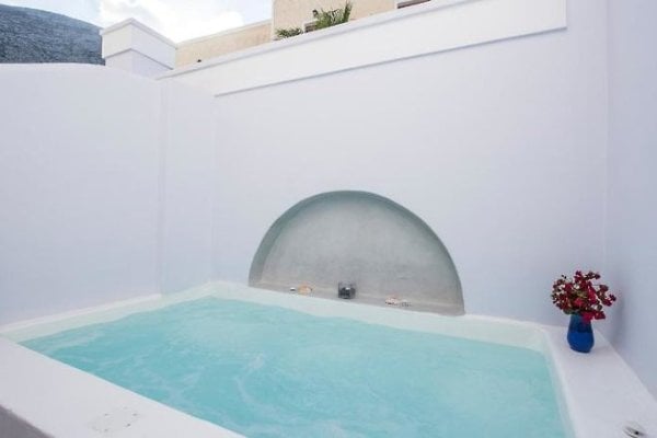 Blue Waves Hotel