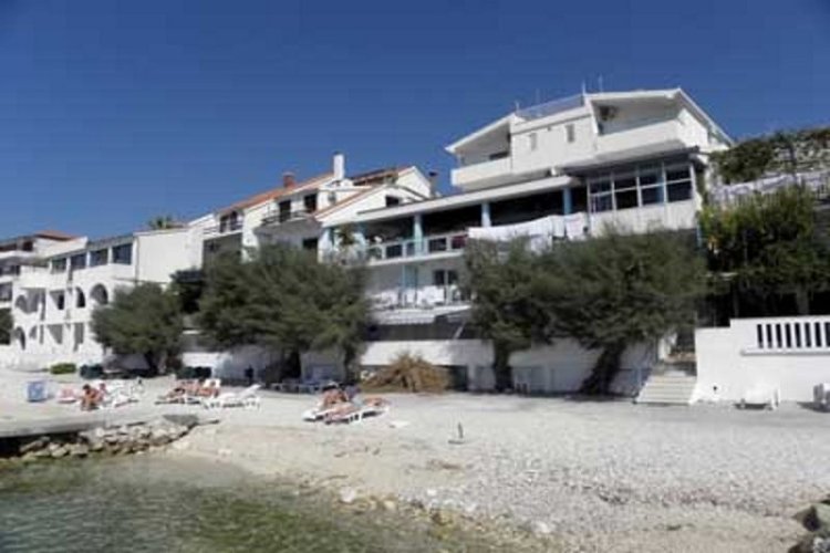 Pension Zanic - Villa & Beachfront Apartments