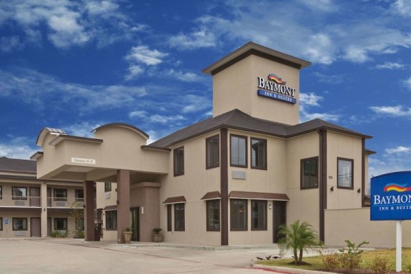 Baymont Inn & Suites Bryan College Station