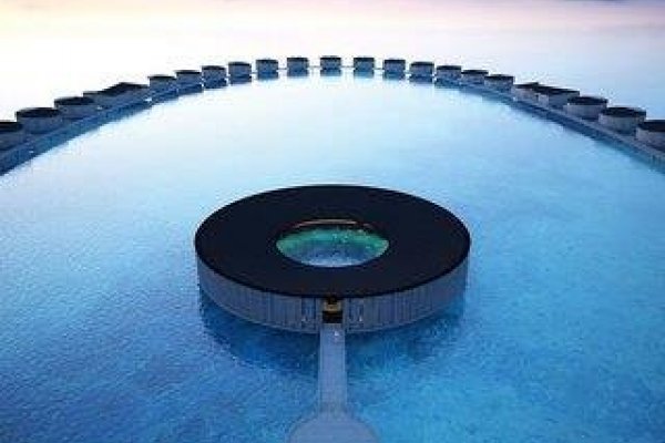 The Ritz Carlton Maldives, Fari Islands