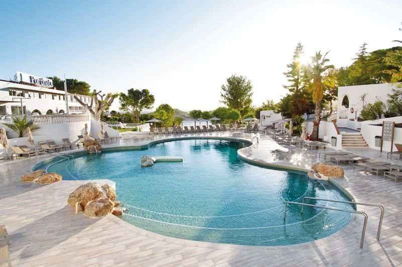 BG Portinatx Beach Club Hotel recenzie