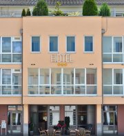 Athotel ANA Gallery