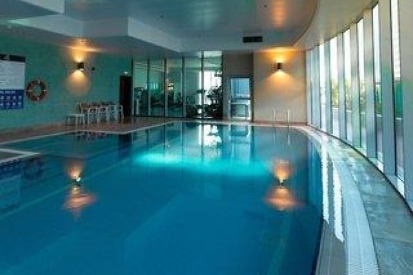 S Plaza Suites Hotel