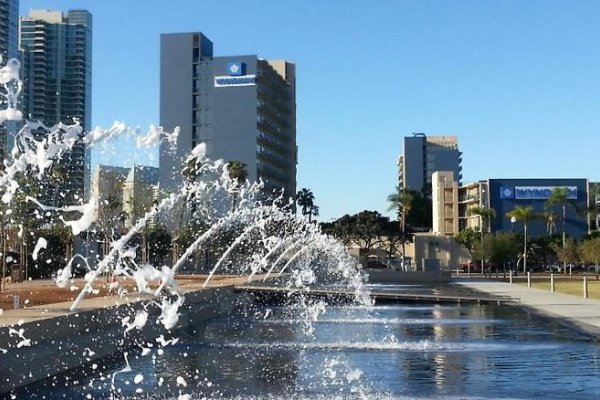 Wyndham San Diego Bayside