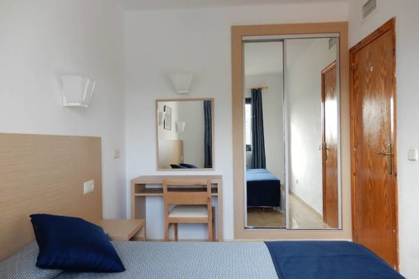 Apartamentos Marina  Palmanova