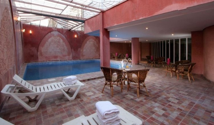 Hotel Tghat