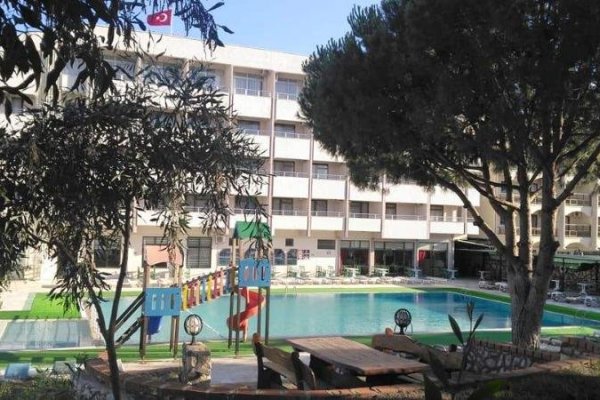 First Class Hotel