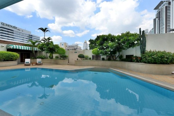 Evergreen Laurel Bangkok