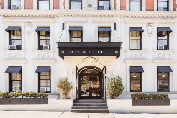 Park West Hotel