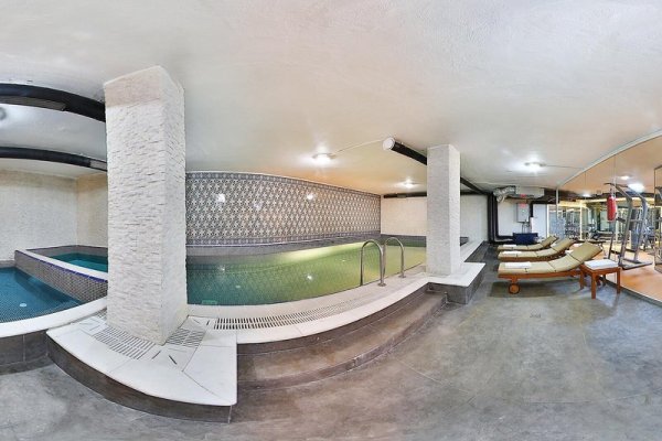 White Monarch Hotel