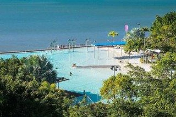 Oaks Cairns Hotel