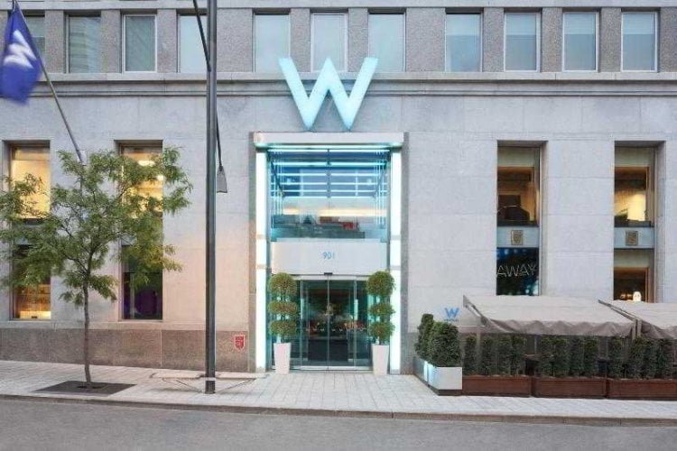 W Montréal