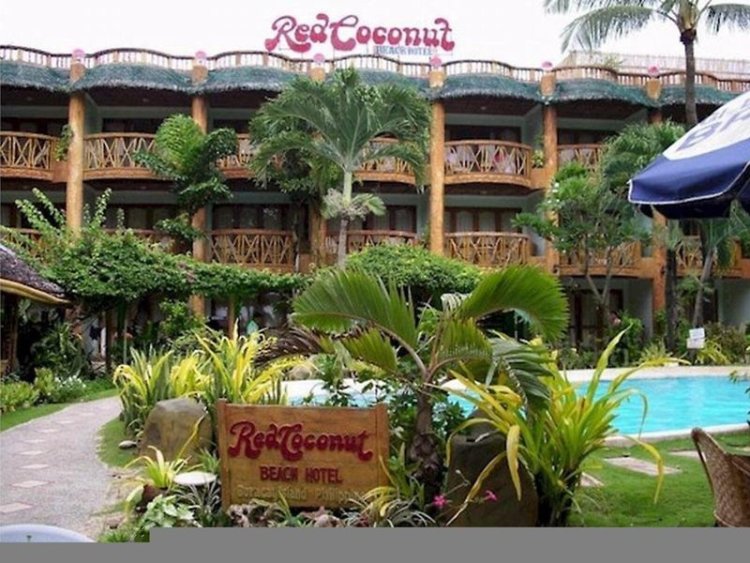 Red Coconut Beach Hotel