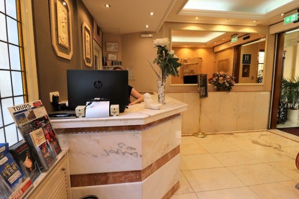 Hispano Argentino Gran Via Hostal