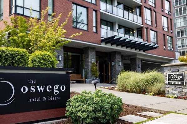 The Oswego Hotel