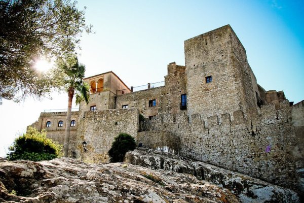 Complejo Turistico Castillo De Castellar