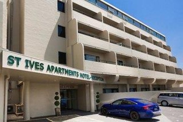 St. Ives Motel Apartments