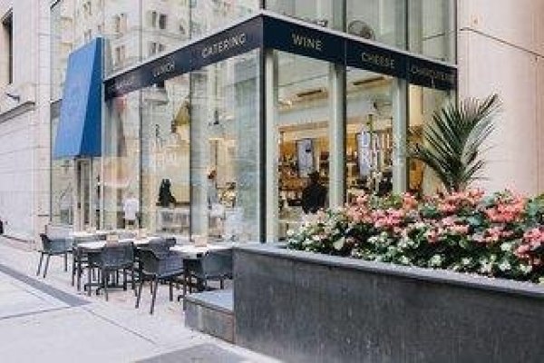 One King West Hotel & Residence