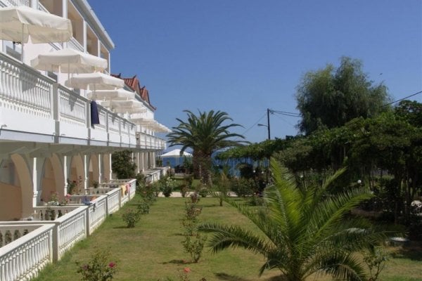 Belussi Beach Hotel & Suites recenzie