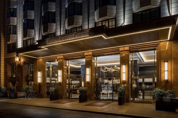Hilton Vienna Plaza