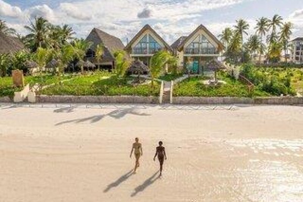 Clove Island Essence And Spa