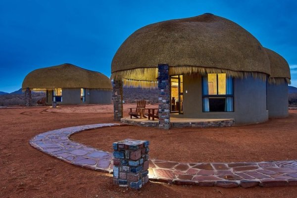 We Kebi Safari Lodge