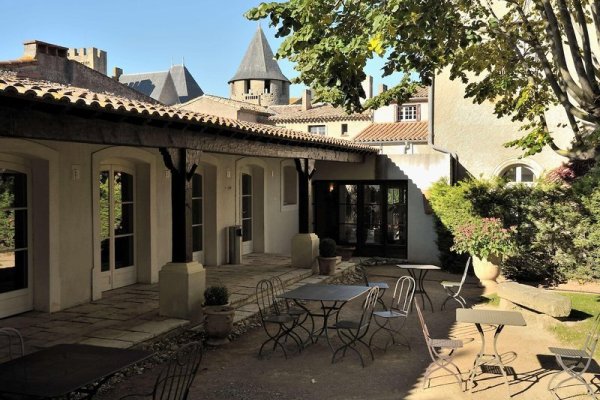 Best Western Le Donjon Les Remparts