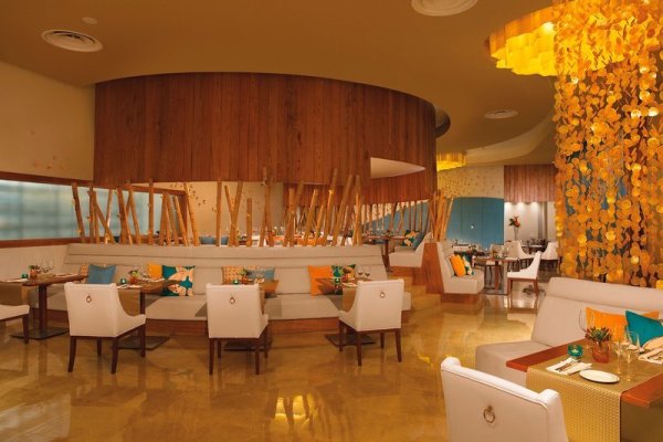 Dreams Onyx Resort & Spa