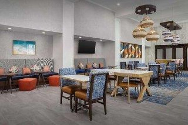 Hampton Inn & Suites Naples South By Hilton