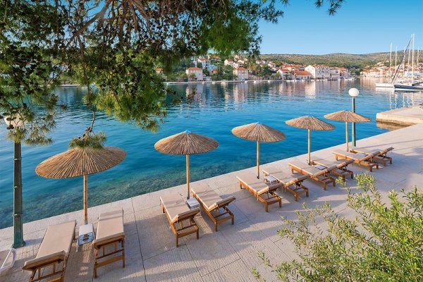 Hotel Milna Osam