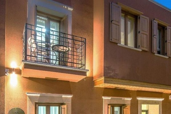 Candia Suites & Rooms