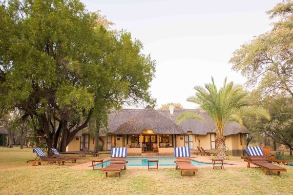 Mziki Safari Lodge