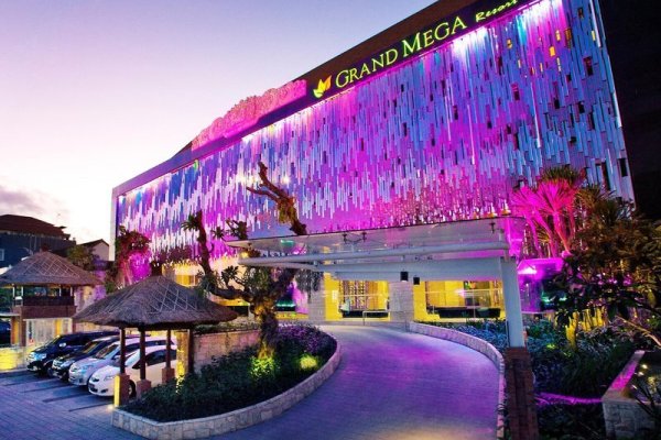 Grand Mega Resort & Spa